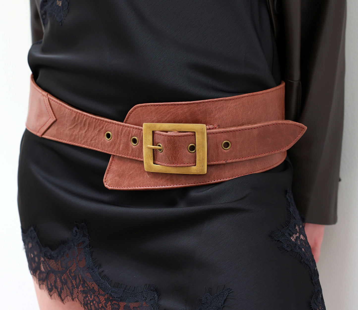 West End Belt in Brown Leather with Square Gold Buckle