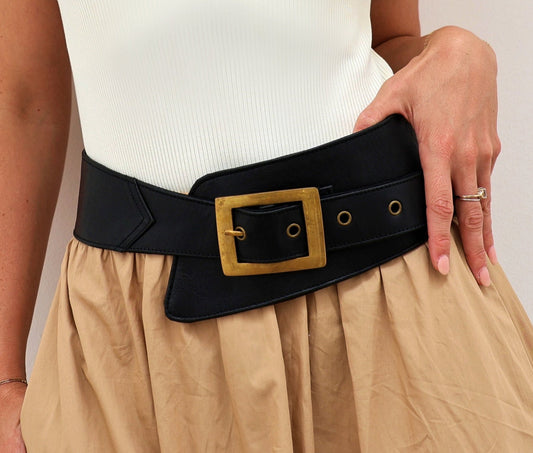 West End Belt in Black Leather with Square Gold Buckle